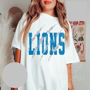 Lions Scratch Vintage Look Tee Retro Lions Tshirt, Gift For Football Fan